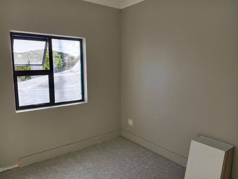 To Let 3 Bedroom Property for Rent in Clamhall Western Cape